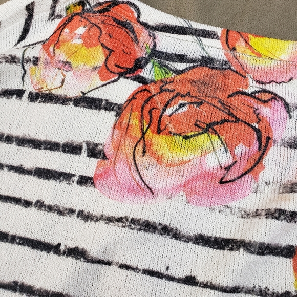 Arden B Poppy Striped 3/4 sleeve resort top Womens - Picture 12 of 14